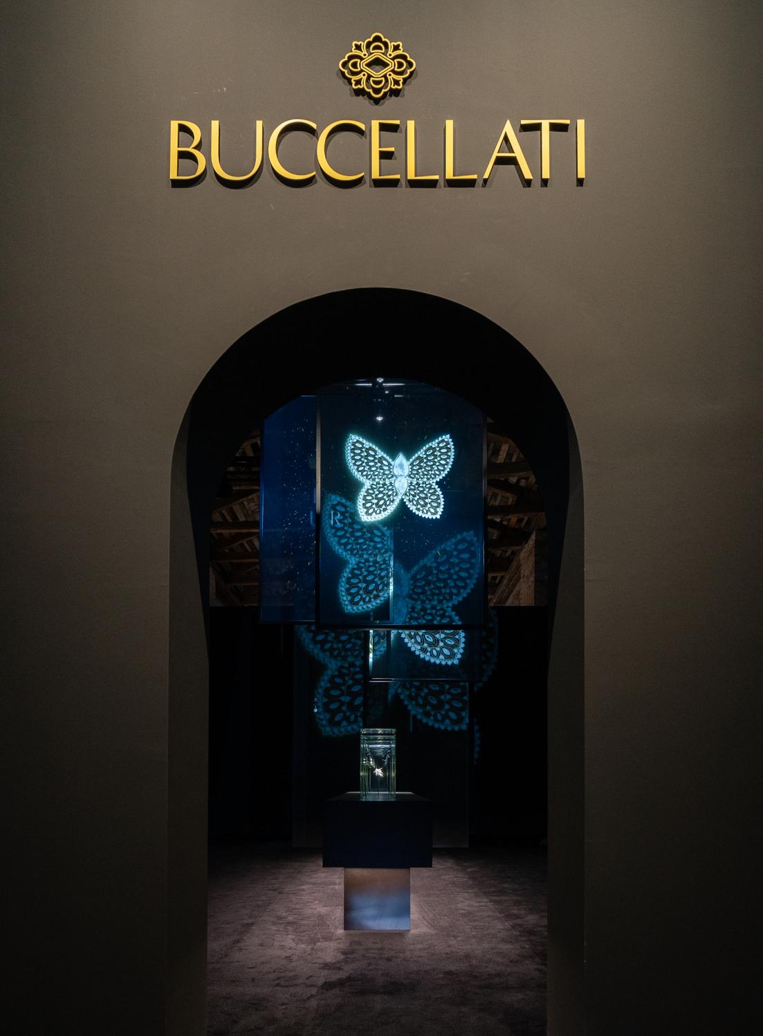 Buccellati reveals its heritage and know-how at an exhibition in Venice.
