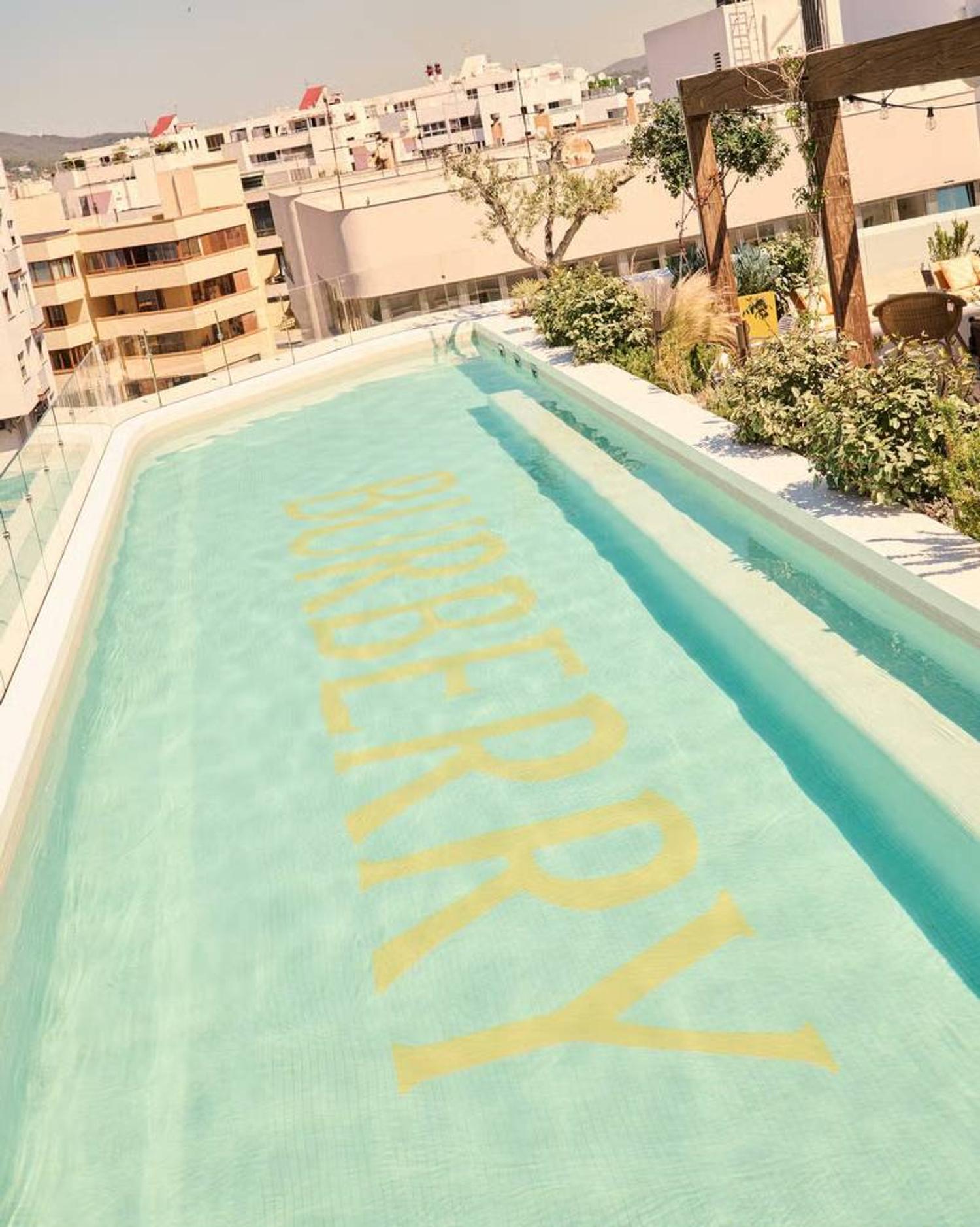 burberry ibiza