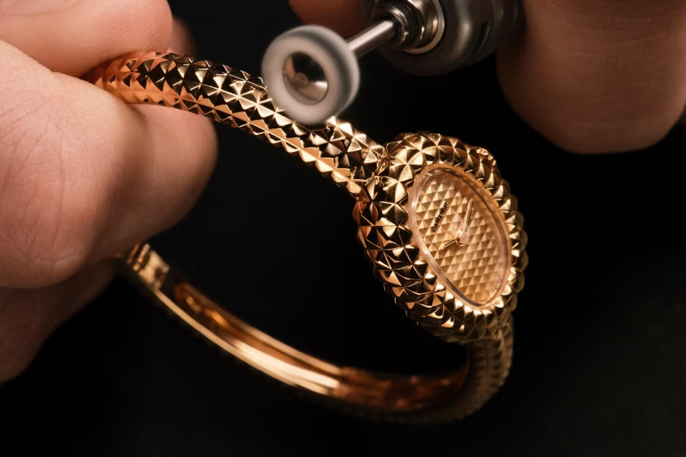 baignoire clou chanel