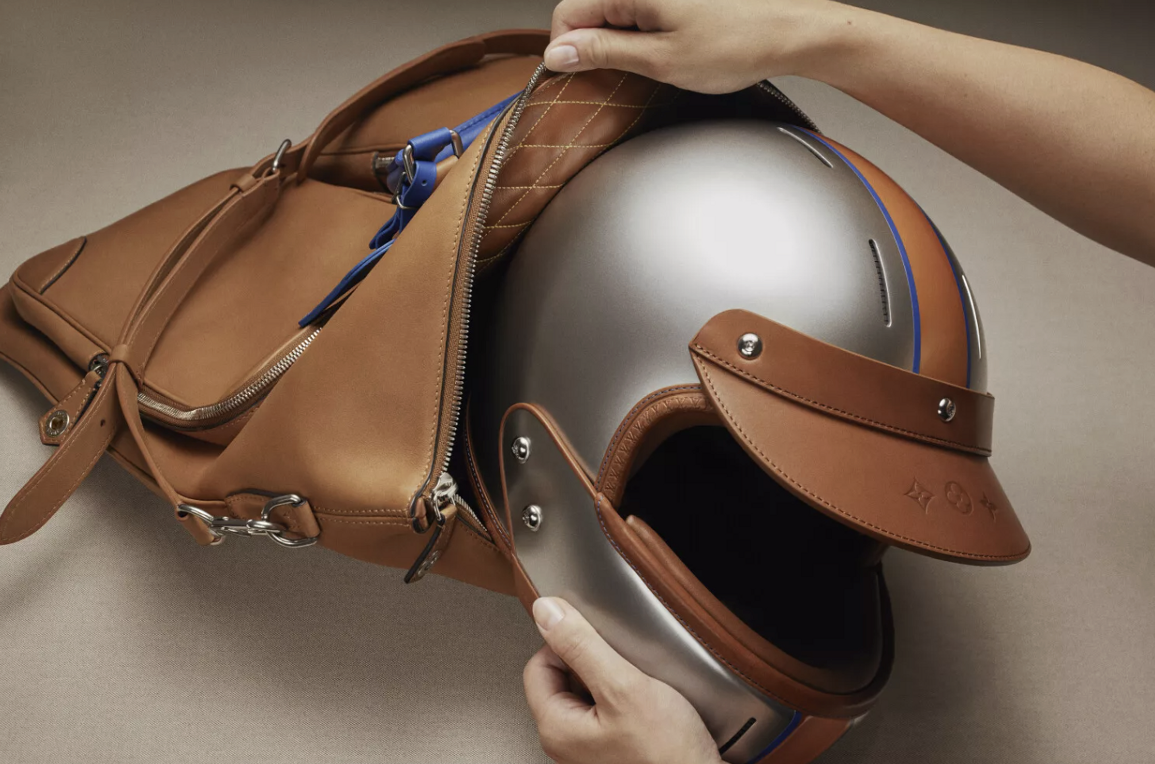 capsule accessoires de conduite louis vuitton