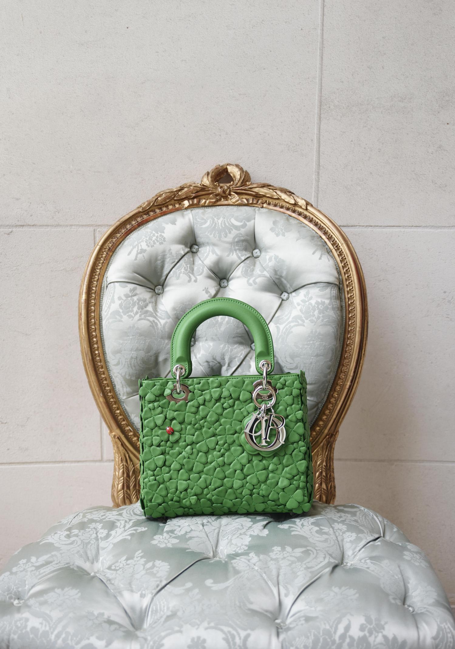 dior sac nouveaut&eacute; bon march&eacute; pop up