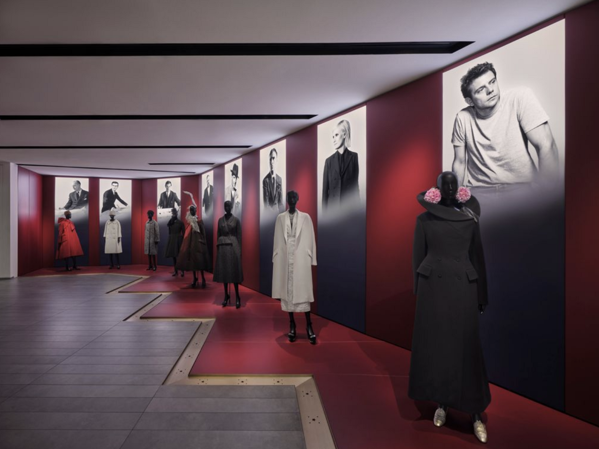 exposition de mode &agrave; paris dior, &eacute;t&eacute; 2026