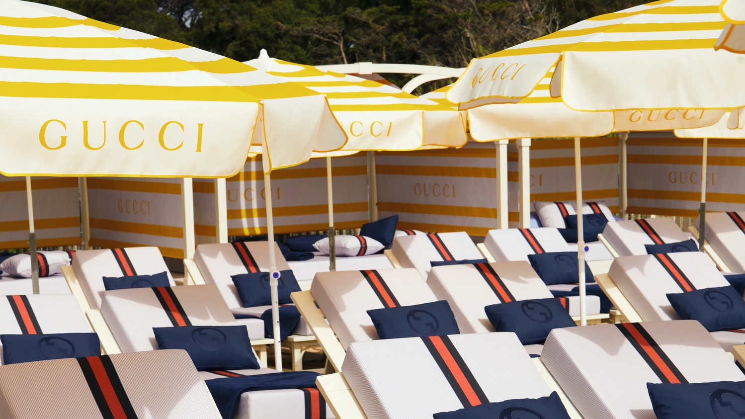 gucci plage décor