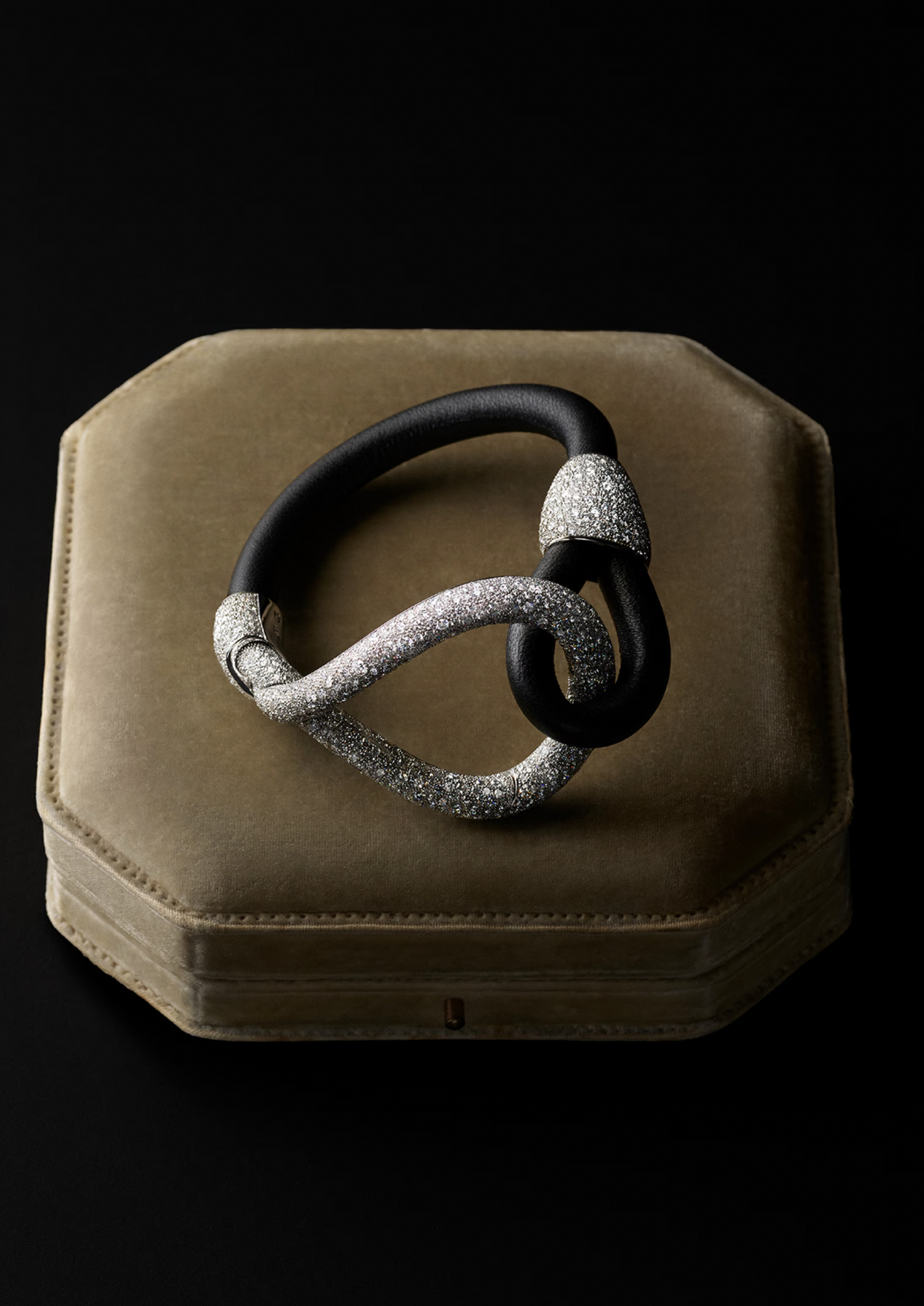 gucci et pomellato collaboration luxe