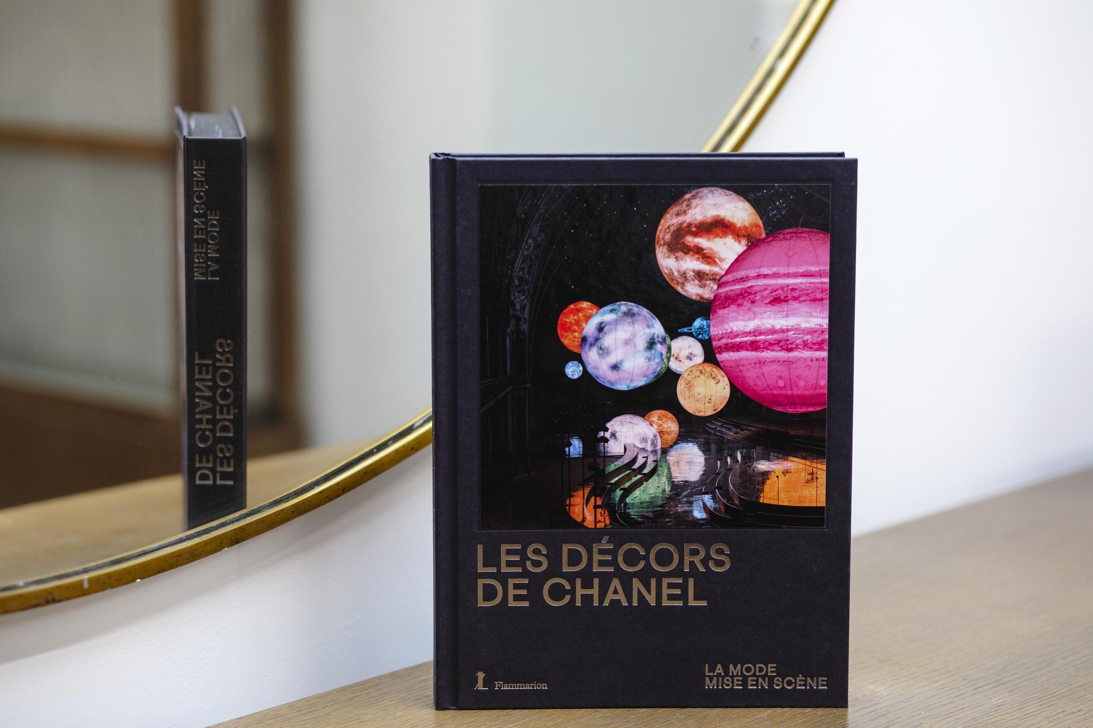les decors de chanel, livre de mode