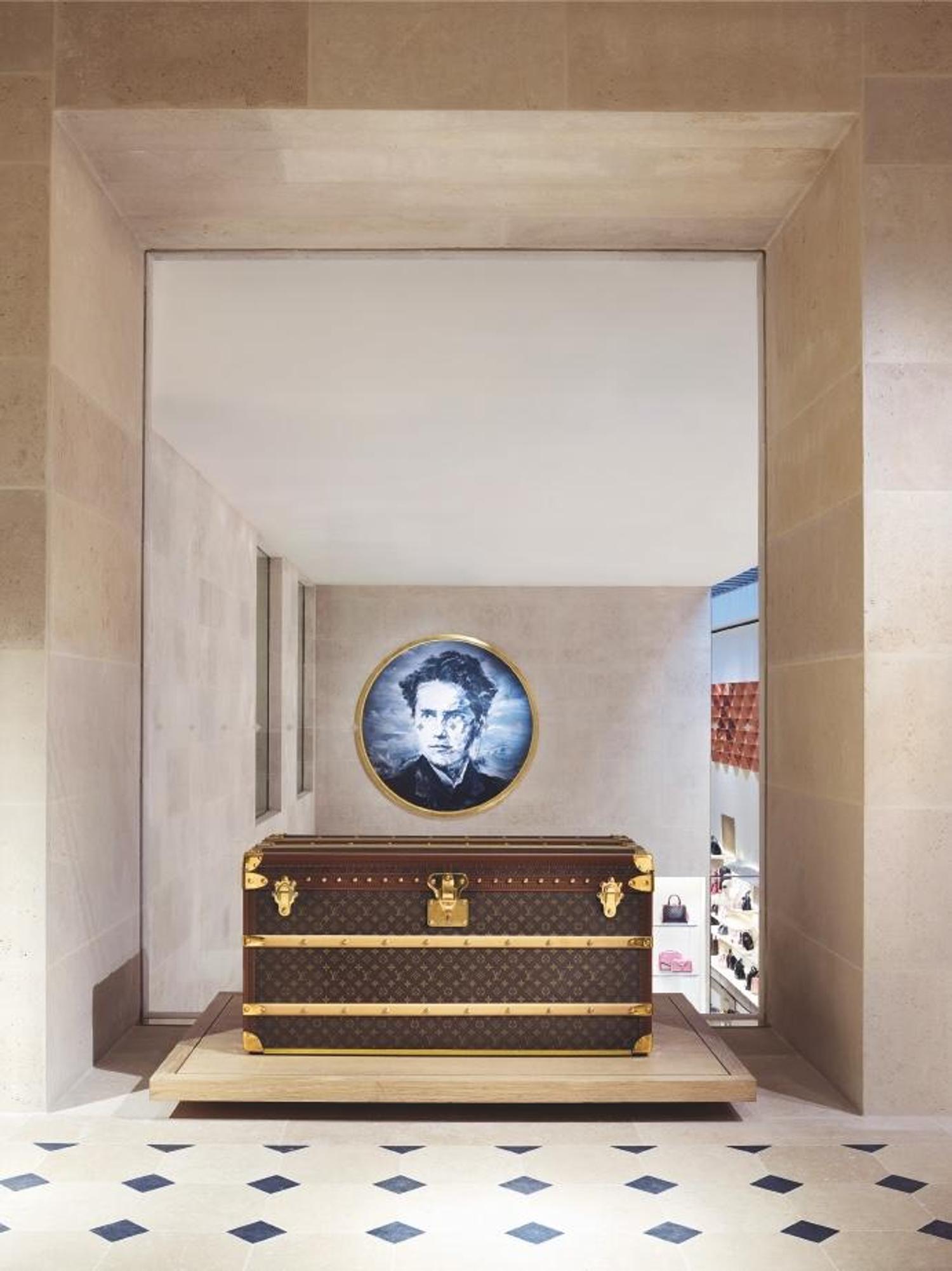 livre from louis to vuitton