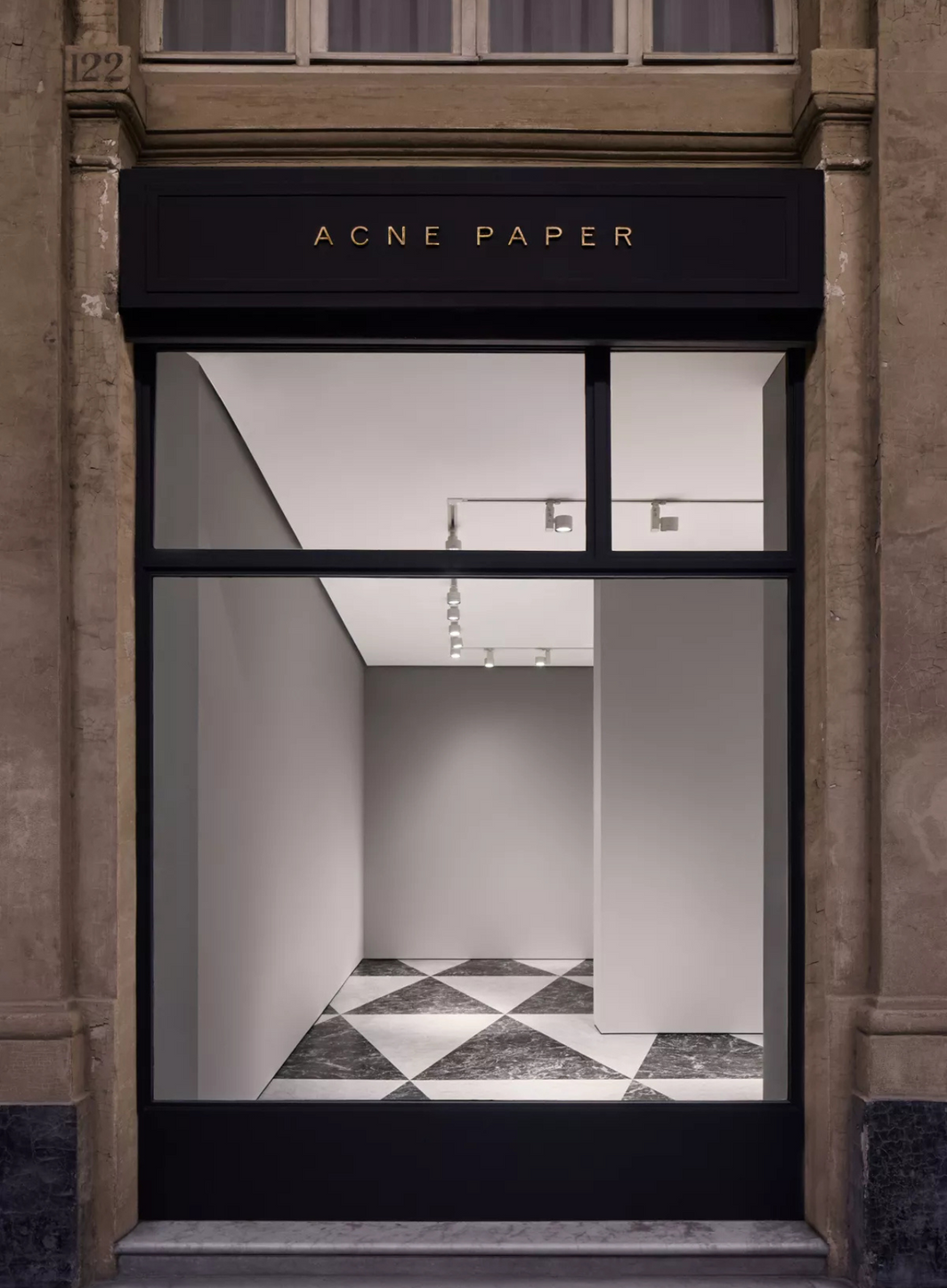 Acne Studios ouvre une galerie d'art permanente à Paris