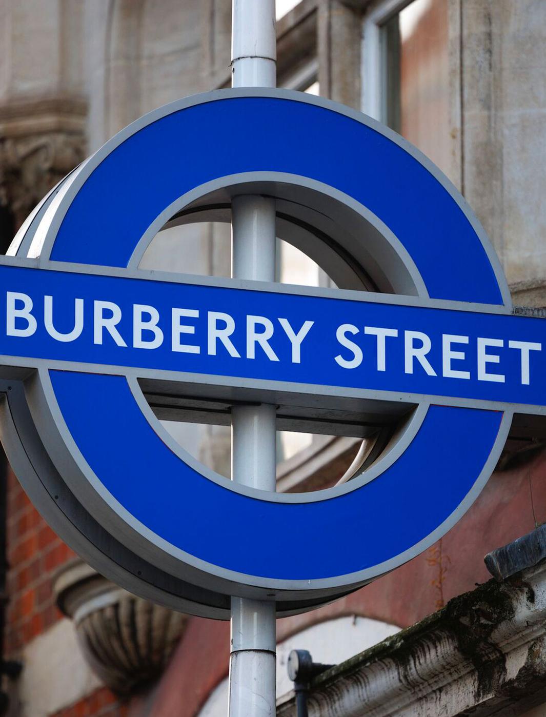 Burberry revisite une station de métro.