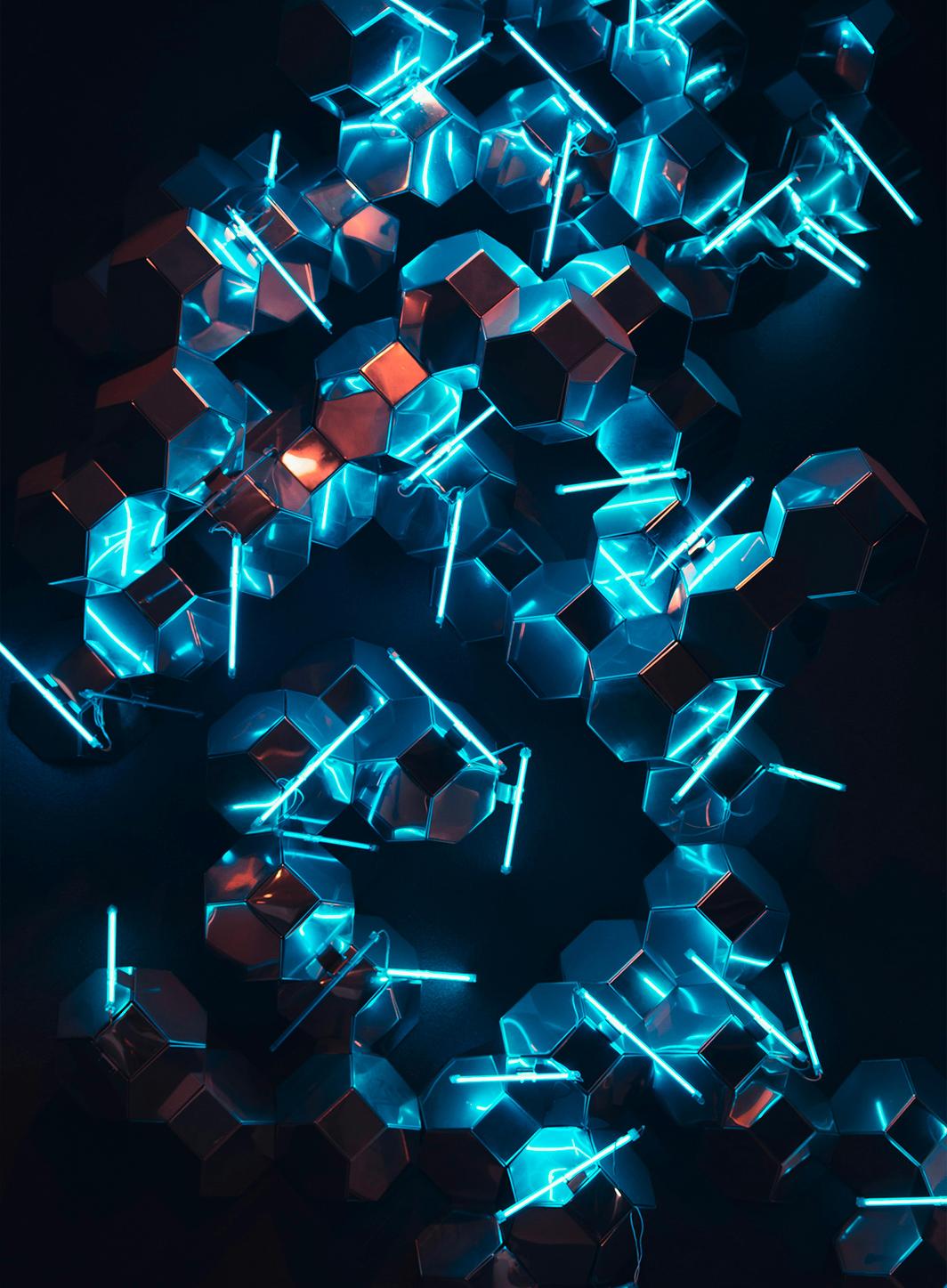 Le masque ou le prompt : l’IA redéfinit le geste créatif dans le luxe