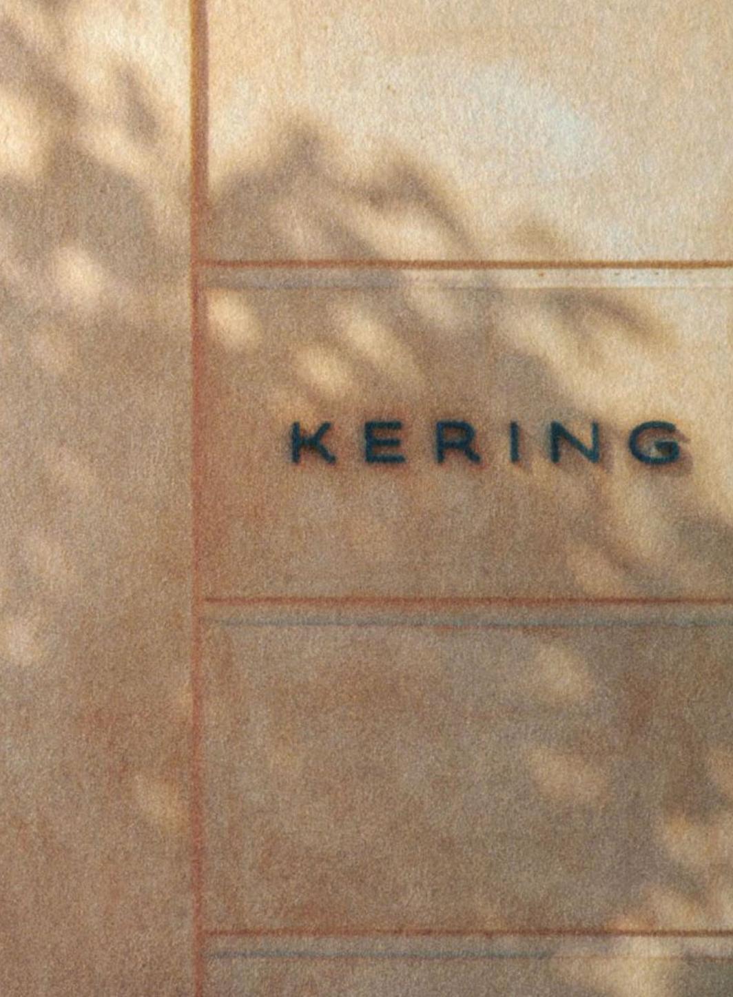 Après Renault, Kering recrute chez Forvia et Deliveroo pour ses nouveaux Pôles d'Excellence