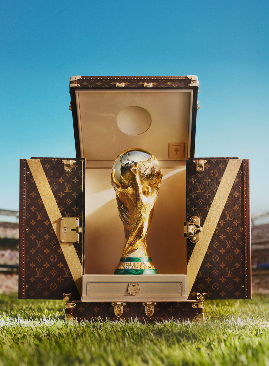 À quoi ressemble la Malle Trophée Louis Vuitton présentée lors de la finale de la Coupe du Monde de football 2026 ?