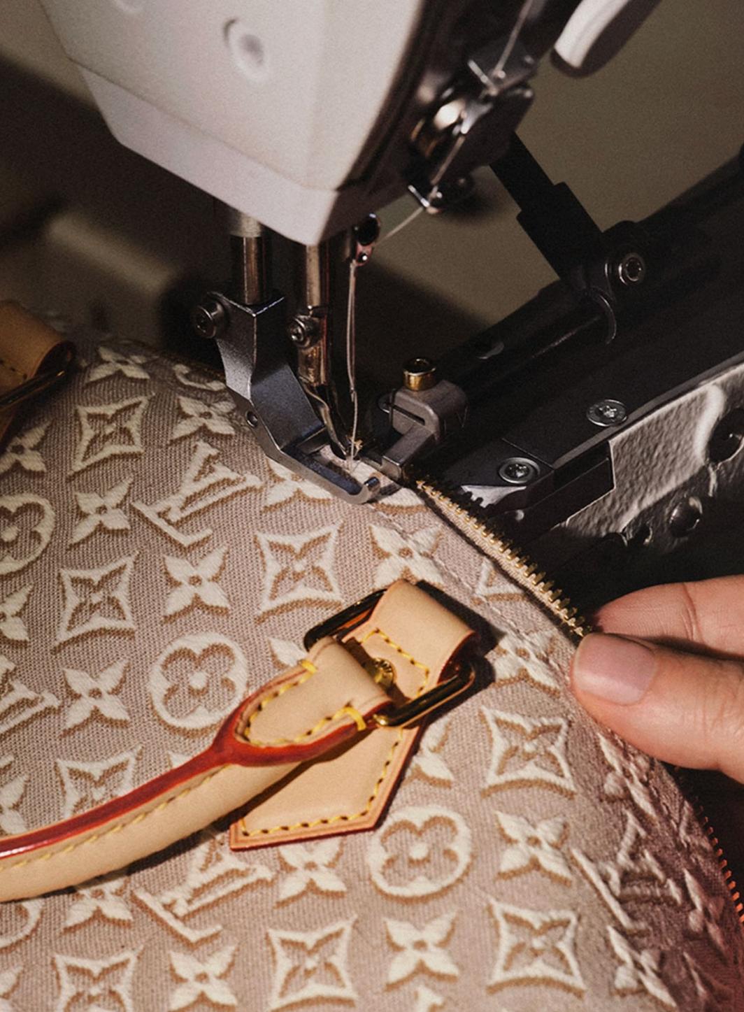 Louis Vuitton introduit une nouvelle toile pour ses sacs de luxe