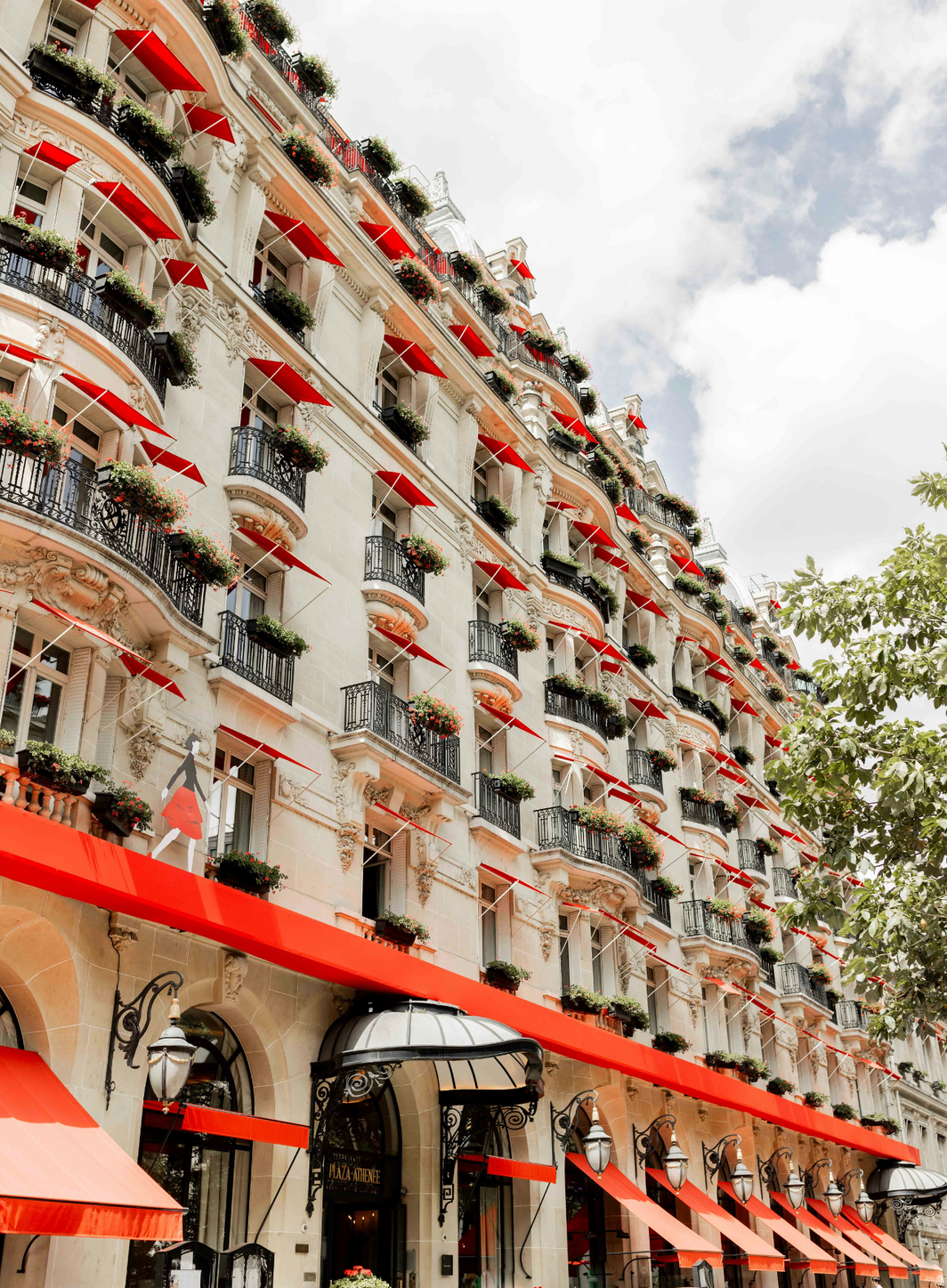 Le Plaza Athénée victime d'un cambriolage à hauteur d'un million d'euros