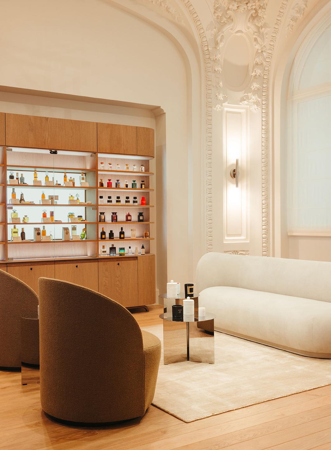 Le groupe Estée Lauder inaugure son Atelier Parisien