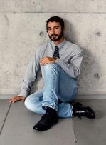 Armani recrute Dario Vitale à la direction artistique d'Emporio Armani et des accessoires Giorgio Armani