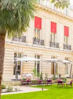 Le restaurant Alain Ducasse Baccarat étoffe son offre avec l'ouverture de son jardin