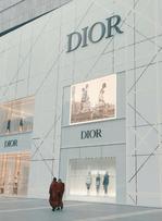 Luxe : un marché à 2 700 milliards d’euros en 2035 malgré une décennie de turbulences