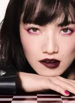 Chanel transforme sa teinte culte Rouge Noir en collection beauté