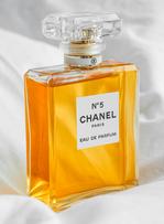 Chanel va renforcer sa production de parfums en France