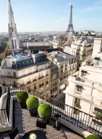 Ce palace parisien décroche un nombre record de Clefs d'Or
