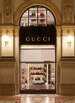 Gucci : le déménagement du bureau style entraîne des grèves à Milan.