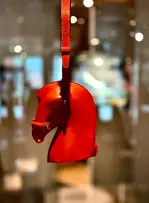 Hermès part en guerre (intelligemment) contre les dupes