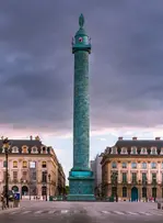 Le groupe de luxe Kering cède une participation majoritaire dans trois de ses immeubles parisiens