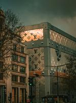 Malle Louis Vuitton sur les Champs-Elysées : un recours devant le tribunal administratif de Paris