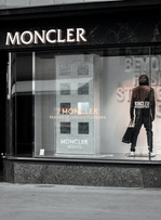 Moncler abandonne la fourrure animale.