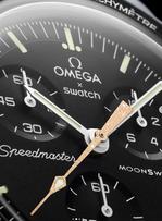 Omega et Swatch ajoutent une nouvelle montre à leur collaboration.