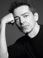 Versace officialise l’arrivée de Pieter Mulier à sa direction artistique