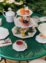 Le goûter parisien selon Dior : la Maison inaugure son Tea Time