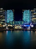 Tiffany & Co. plonge Abu Dhabi dans le grand bleu