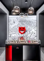 Tudor accélère son développement retail en France avec un flagship sur les Champs-Élysées