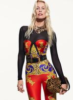 Donatella Versace réunit 11 top models pour son ultime campagne
