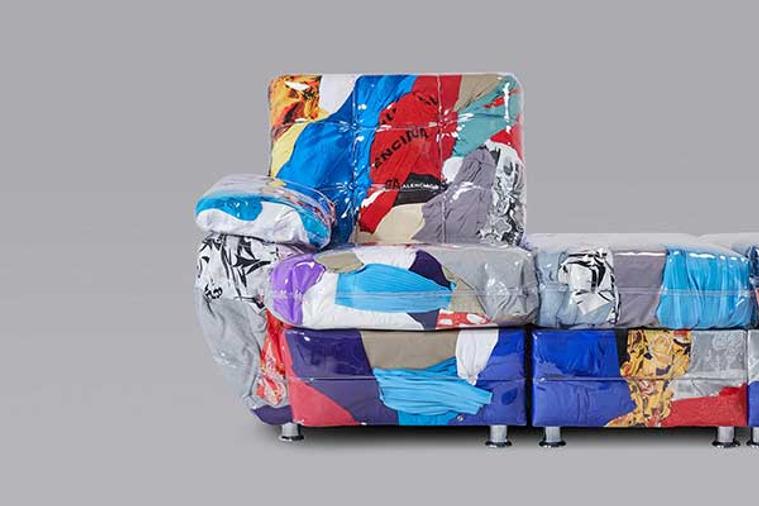 Balenciaga présente un canapé réalisé à partir de ses surplus.