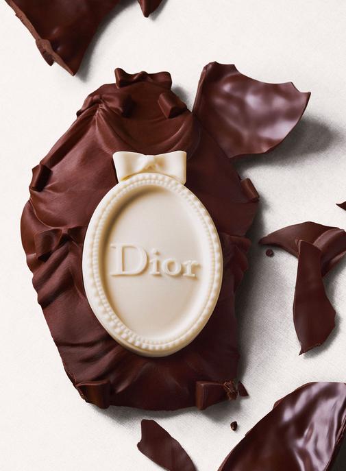Pâques : Yannick Alléno signe sa première création en chocolat pour Dior