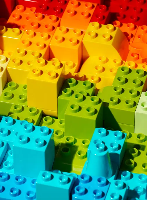 À force de tracer droit, le droit déraille