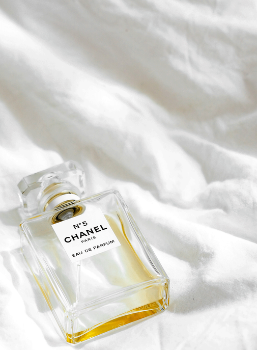 Chanel investit dans la culture du jasmin.