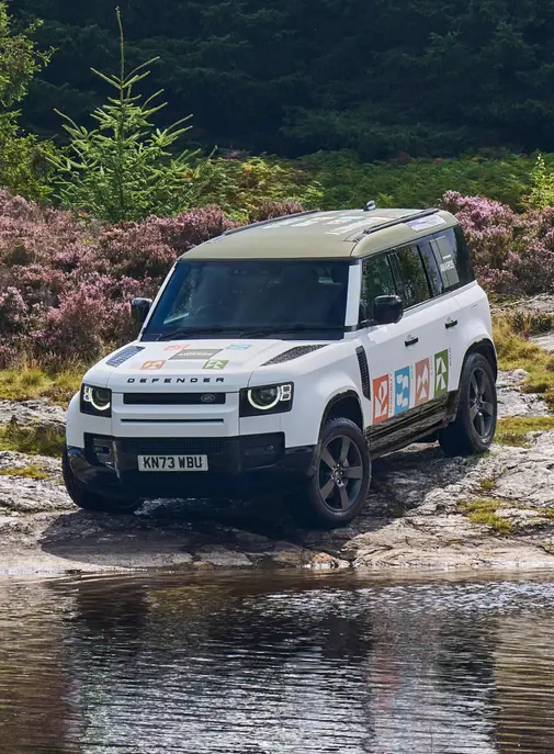 Defender crée les "Defender Awards", un programme international d’aide aux projets engagés