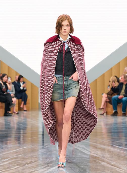 À quoi ressemble le logo de Dior version 2025 ?