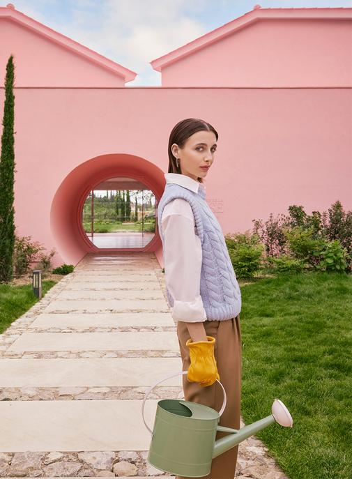 Lancôme : sa dernière campagne avec la youtubeuse star Emma Chamberlain.