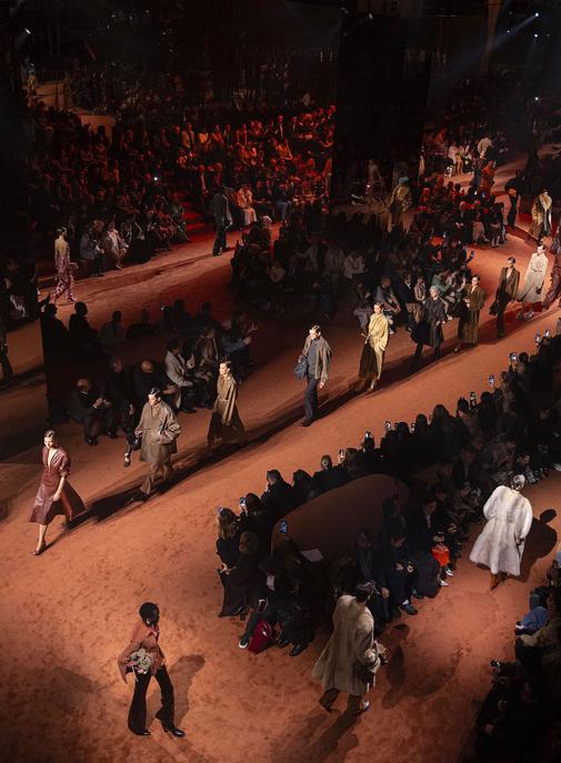 Séparé de Kim Jones, Fendi annonce un nouveau défilé mixte