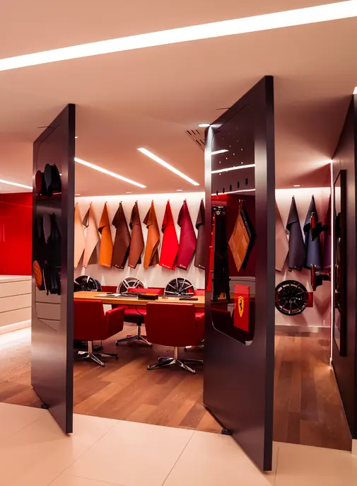 Ferrari chez Charles Pozzi : le luxe d’une histoire partagée