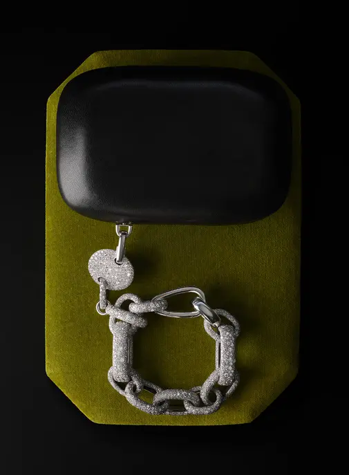 Gucci et Pomellato s'allient dans une collection inédite de haute joaillerie