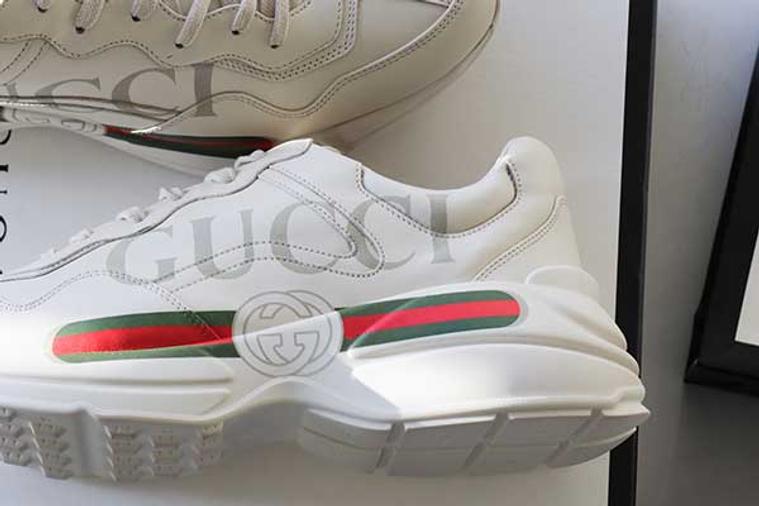 Gucci, leader de la Seconde Main sur Vestiaire Collective.