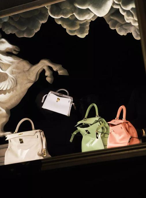 Hermès exporte son spectacle aux Etats-Unis.