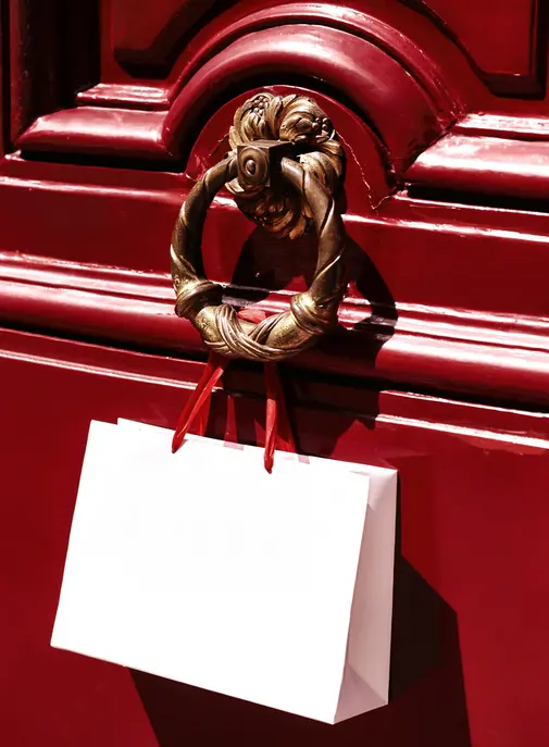 Qu’est-ce qu’InstaMall, l’application qui livre les achats de luxe le jour même ?
