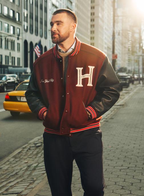 De New York à Travis Kelce : la stratégie de Tommy Hilfiger pour réactualiser son héritage