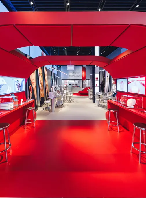 Lancôme métamorphose son flagship parisien en Maison de la Longévité